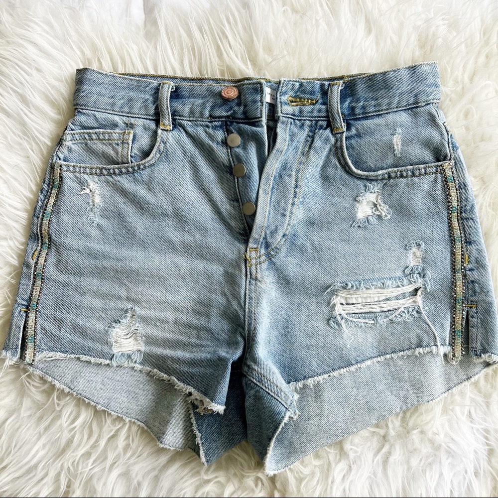 ZARA SHORTS